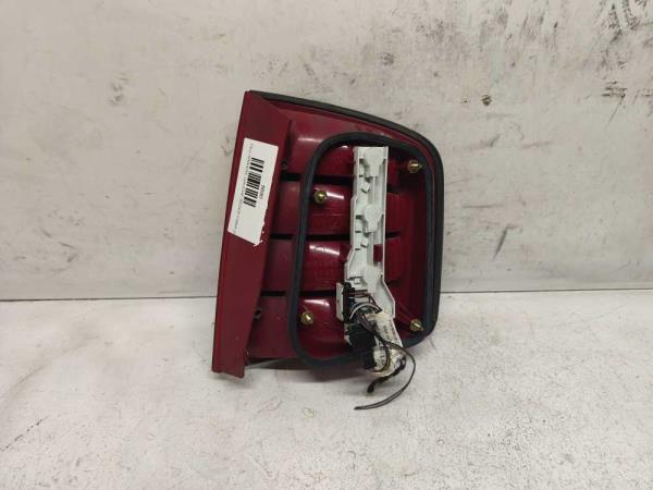 FEU ARRIERE GAUCHE SKODA FABIA 2005+ SEDAN , BREAK - Vue 2